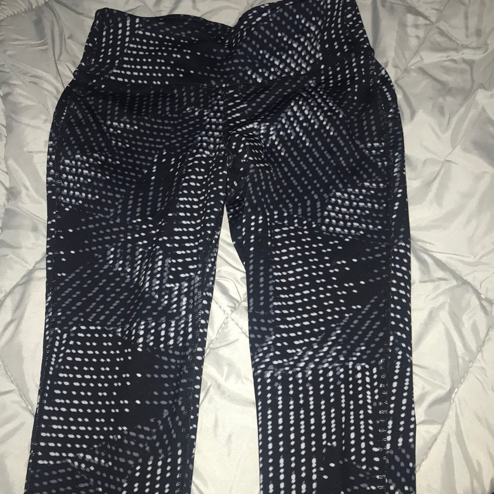 Cropped active leggings